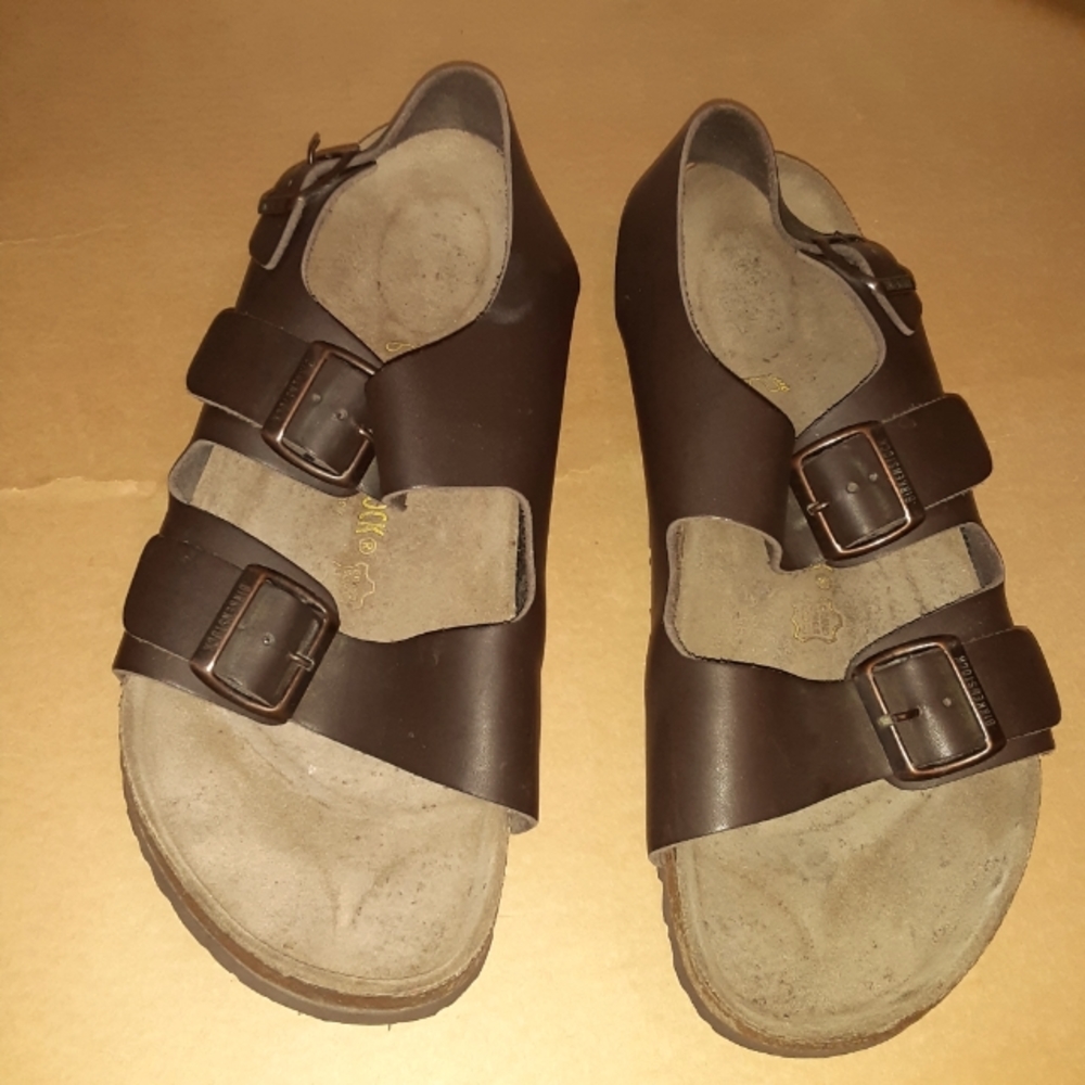 BIRKENSTOCK BROWN LEATHER SANDAL IN SIZE 44